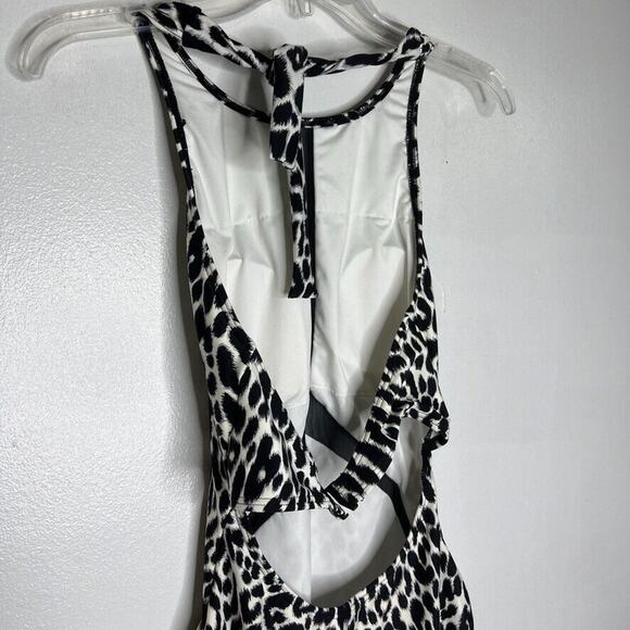 Carmen Marc Valvo Women's Leopard Print Cut-Out One-Piece Swimsuit Size 6 Trendy - Picture 7 of 11